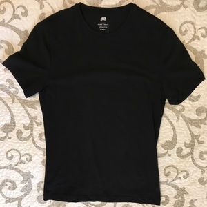 Black tee